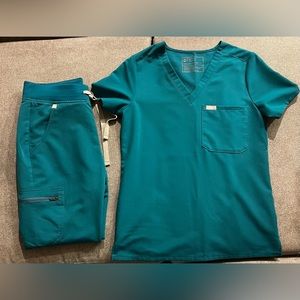 Figs XS Women’s Pacific Blue Scrubs